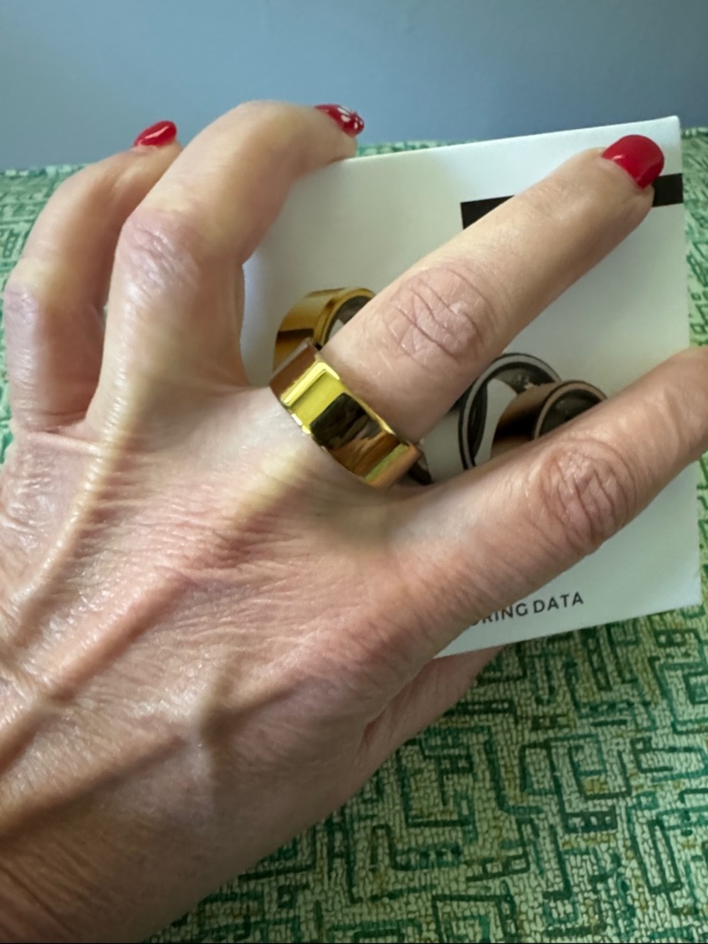 Smart Ring Gold - Picture 6 of 9